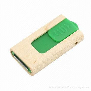 Wooden retractable USB flash drives